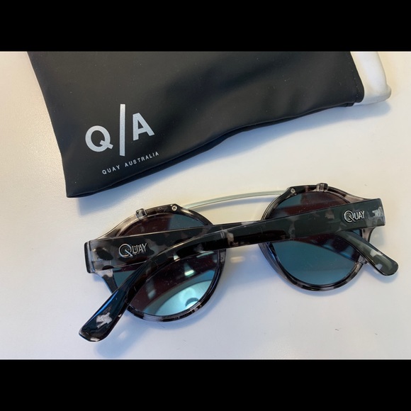 Quay Australia Sunglasses - Picture 2 of 2